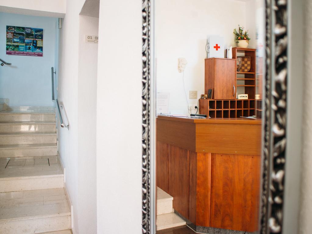 Apartments Kairos Сегет Враница Екстериор снимка