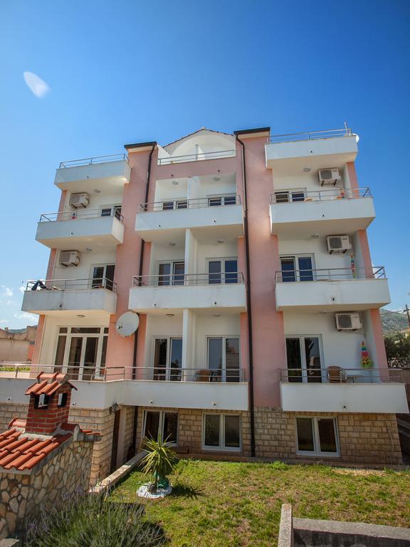 Apartments Kairos Сегет Враница Екстериор снимка