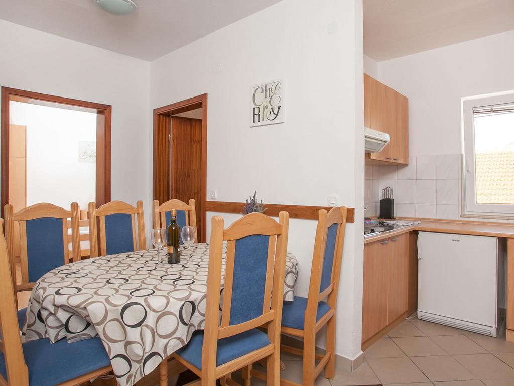 Apartments Kairos Сегет Враница Екстериор снимка