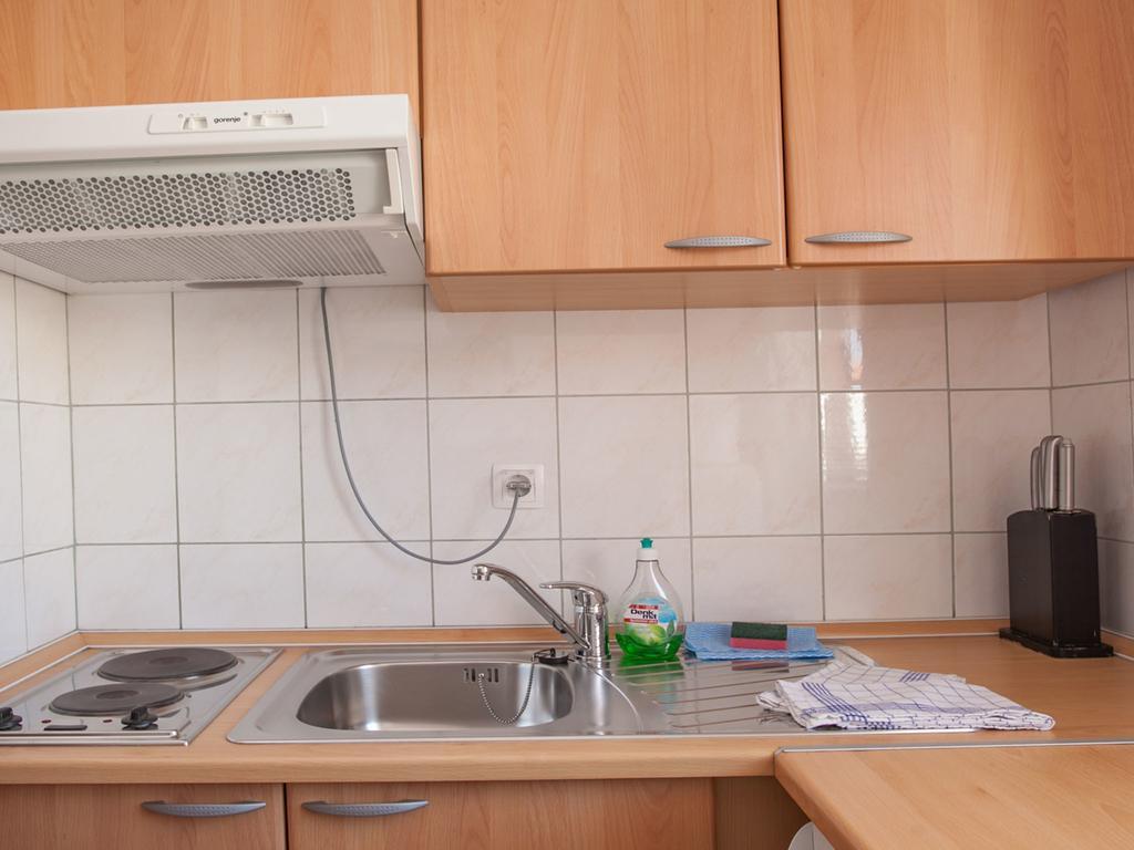 Apartments Kairos Сегет Враница Екстериор снимка