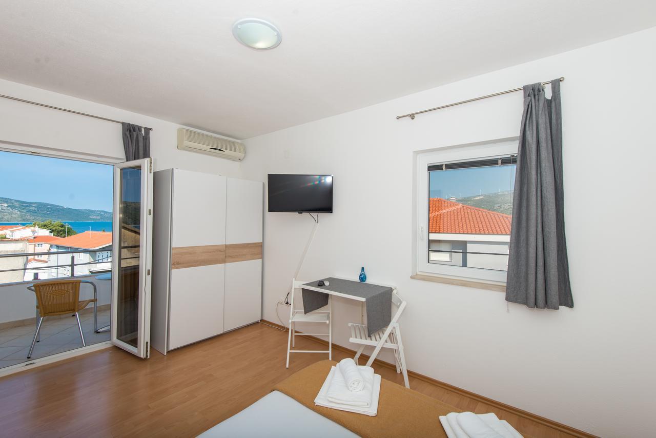 Apartments Kairos Сегет Враница Екстериор снимка